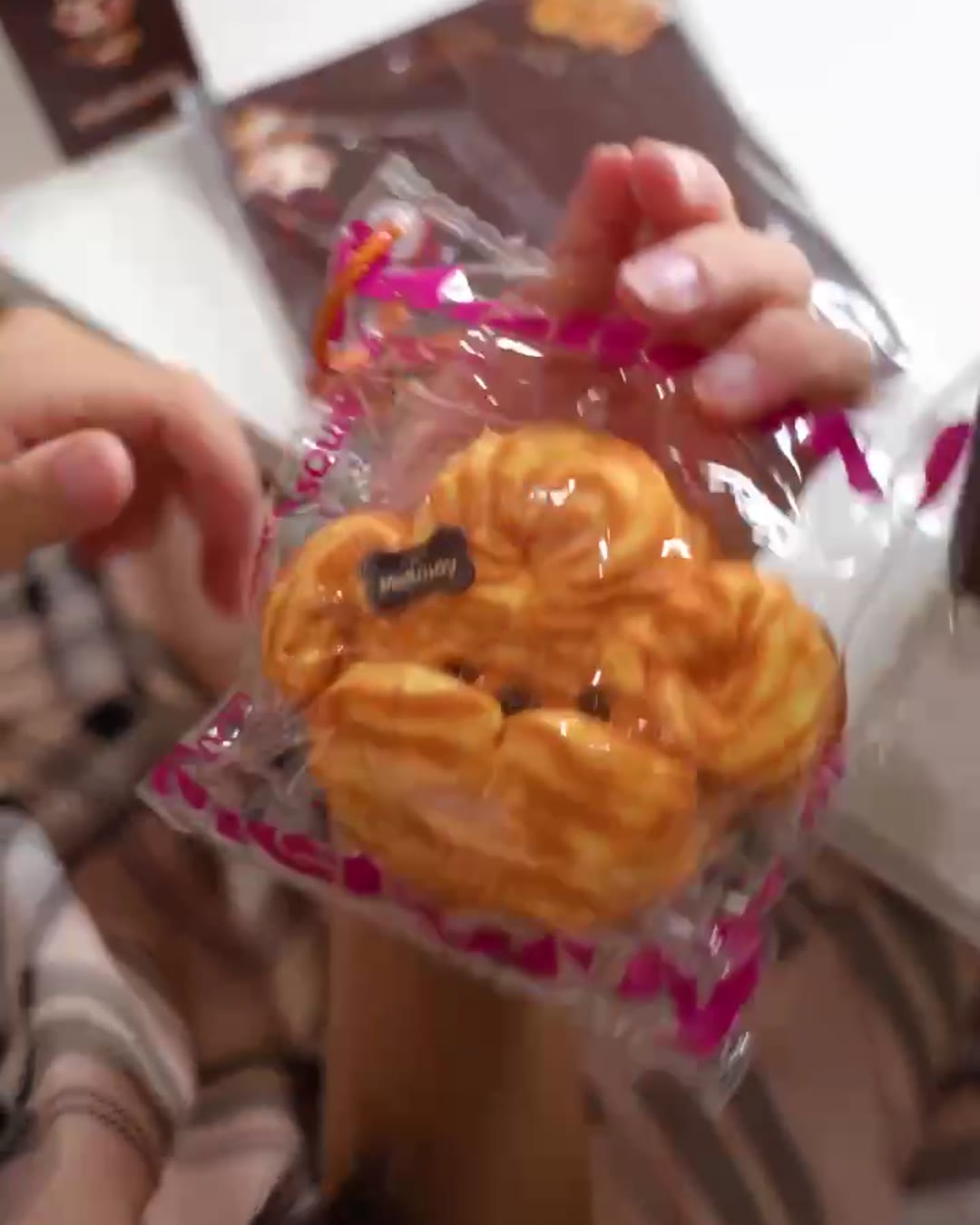 クッキークラブ おひげわんこ開封｜ねっとり感触と「顔つぶれた」の瞬間